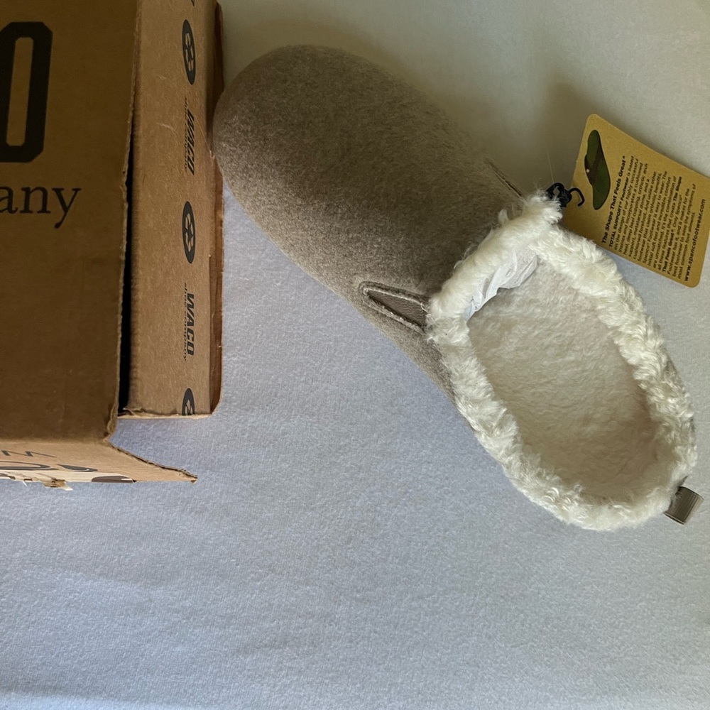 Cozy Tan Slippers with White Fleece Lining